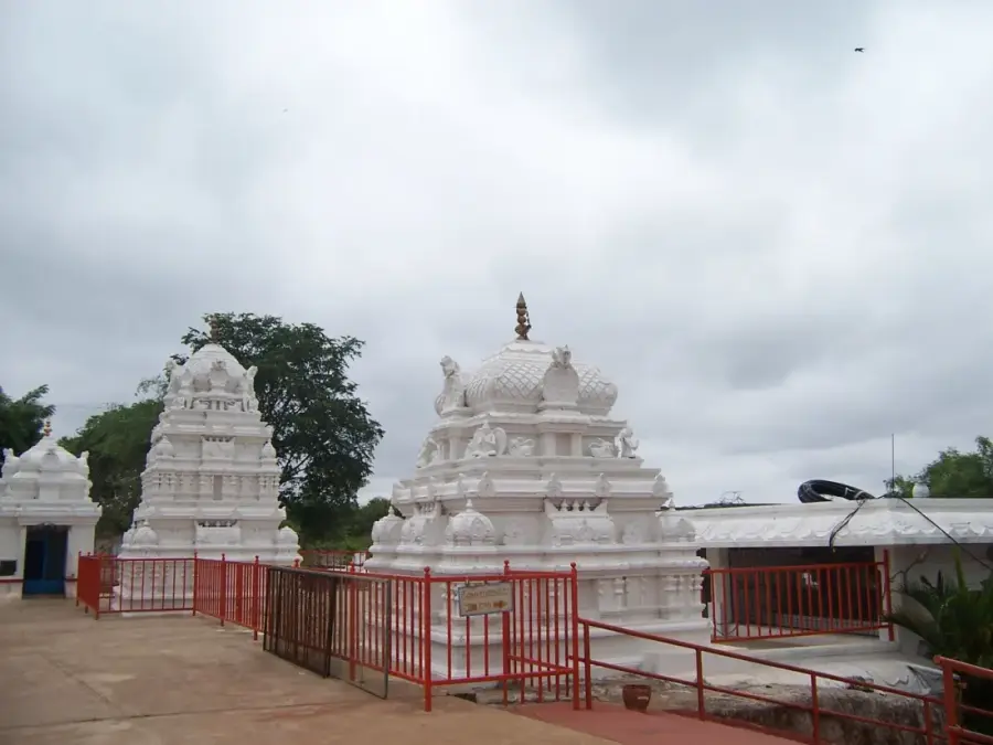 Ananthagiri Hills Trek & Kotepally Kayaking photo 5