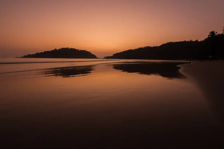 Goa Beach Hopping & Dudhsagar Falls photo 3